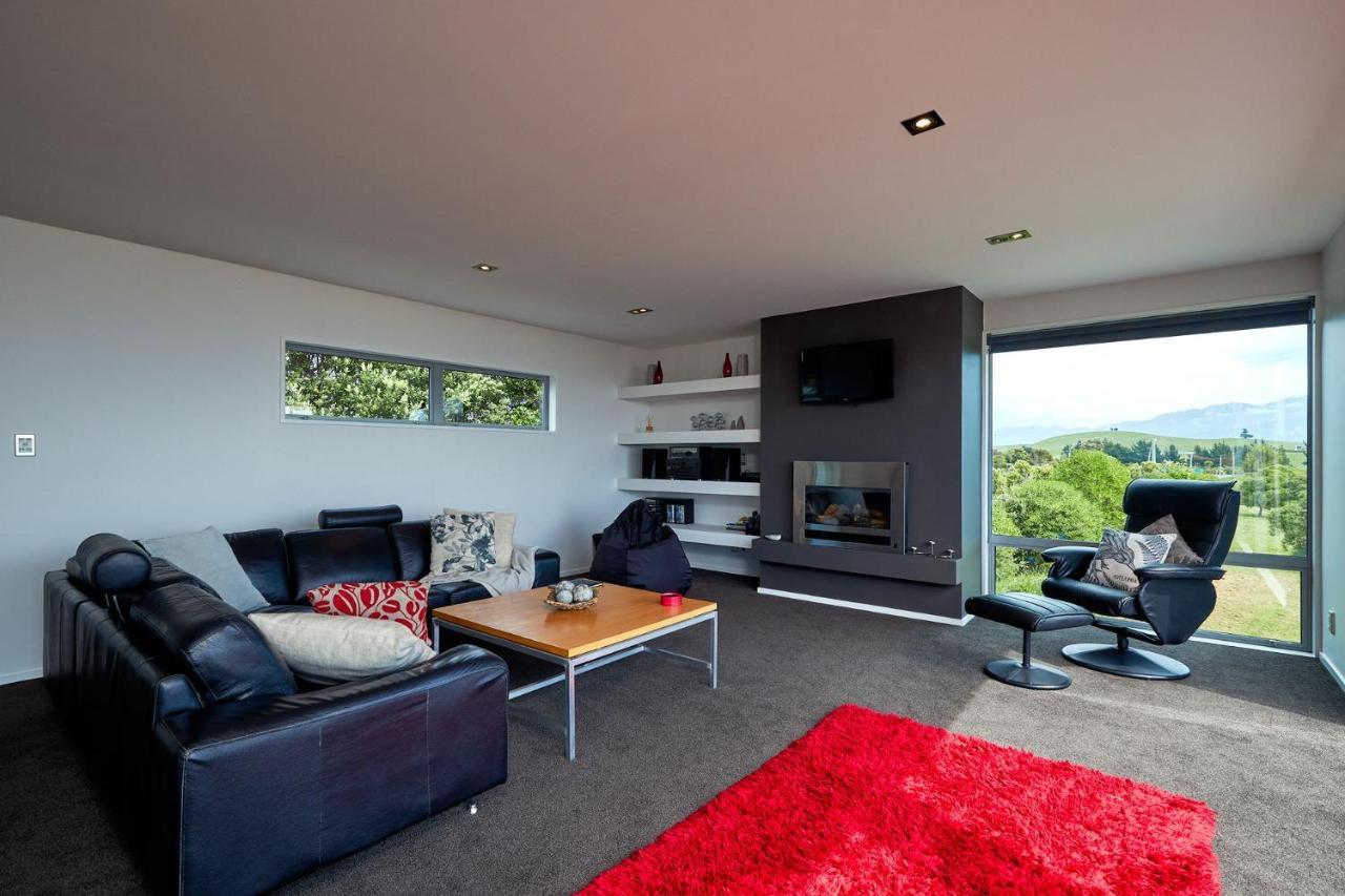 Bellbird Scenic Retreat - Views Of Alps And Ocean Villa Кайкура Екстериор снимка